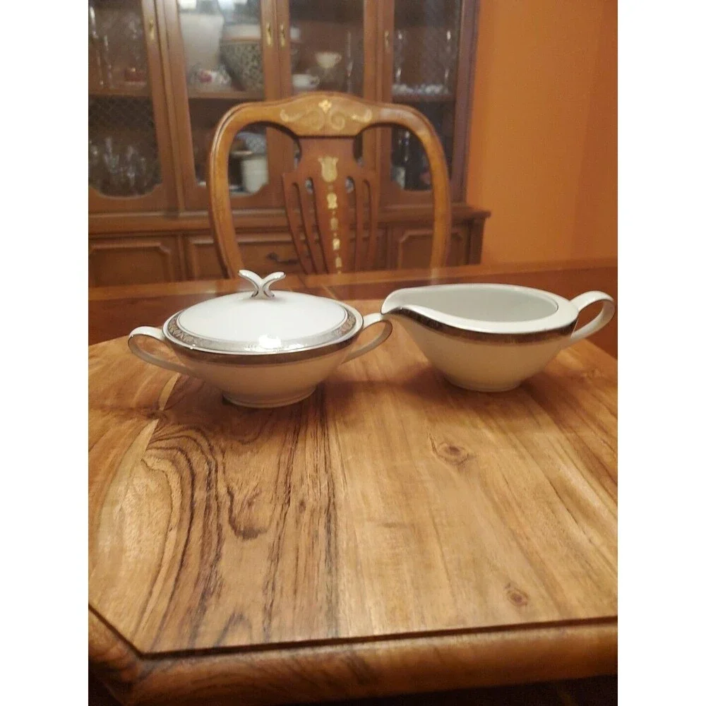 Noritake Silvester 6340 Creamer & Sugar Bowl with Lid Set